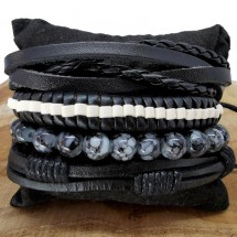 SK 0042 Set van 4 armbanden op kaart-Leder