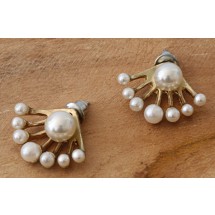 AA 0054 Pearl Earrings